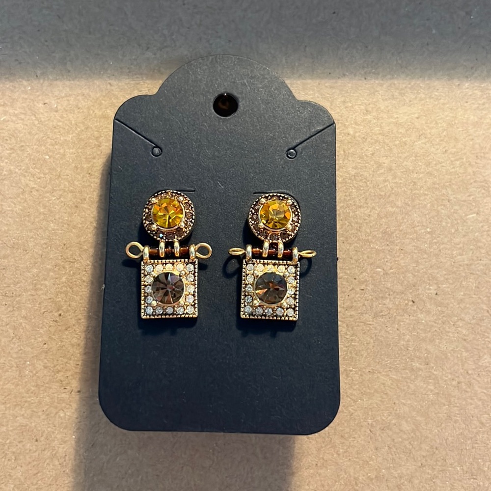 Funky dangle earring